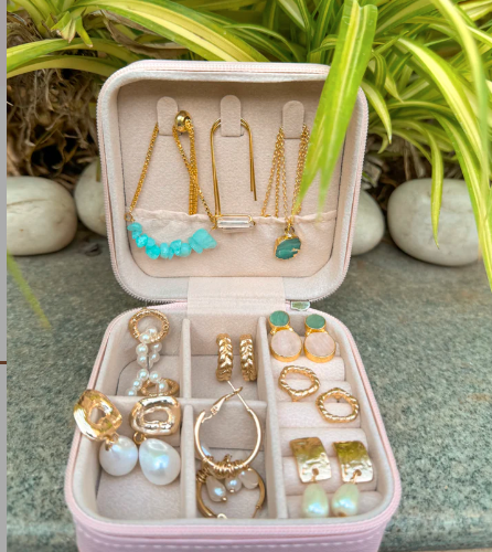 Festive Luxe Jewelry Hamper β 10 Elegant Pieces Gift Set